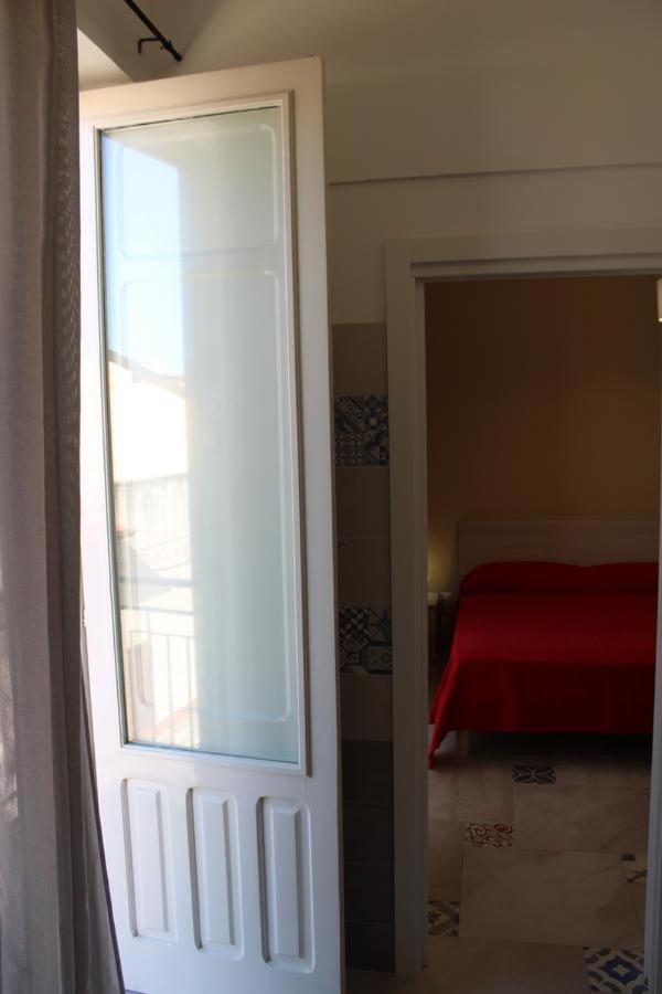 Апартаменти La Stanza Vicino Al Mare , Una Camera Da Letto E Bagno Con Balcone Vista Mare Балестрате Екстер'єр фото