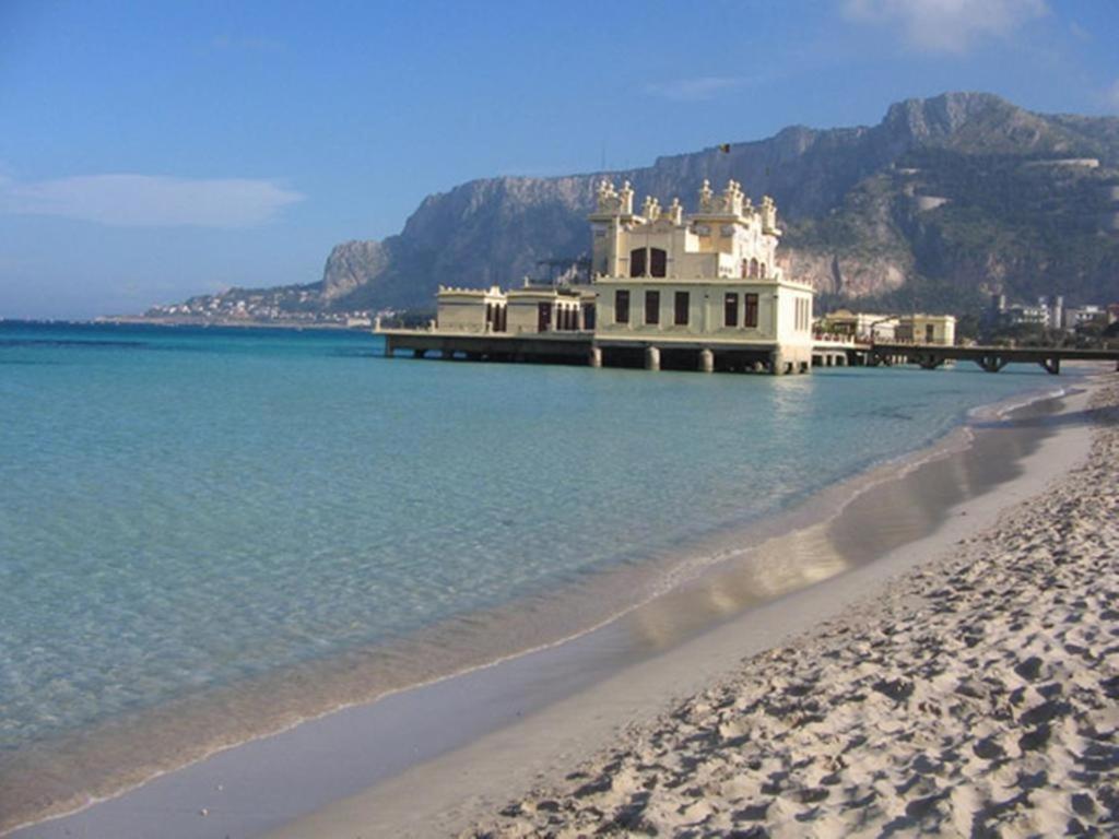 Апартаменти La Stanza Vicino Al Mare , Una Camera Da Letto E Bagno Con Balcone Vista Mare Балестрате Екстер'єр фото