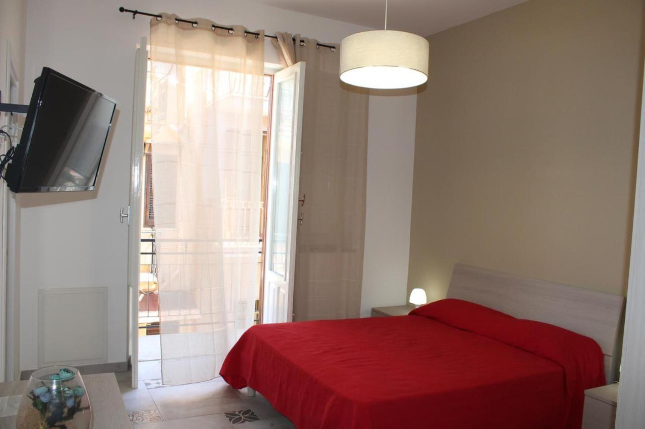 Апартаменти La Stanza Vicino Al Mare , Una Camera Da Letto E Bagno Con Balcone Vista Mare Балестрате Екстер'єр фото