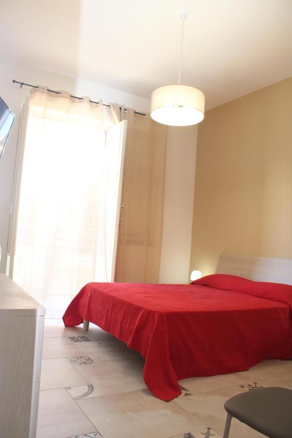 Апартаменти La Stanza Vicino Al Mare , Una Camera Da Letto E Bagno Con Balcone Vista Mare Балестрате Екстер'єр фото